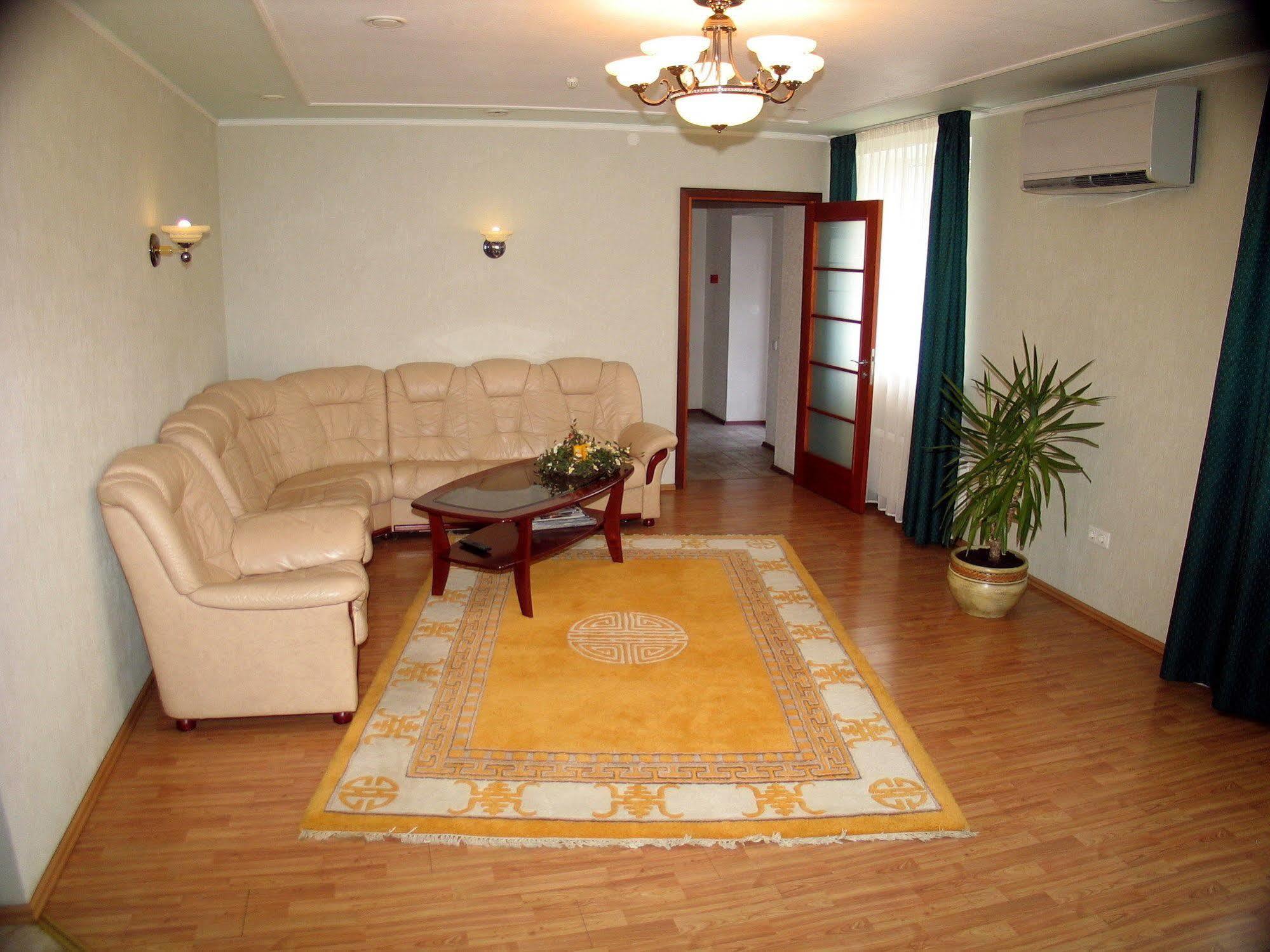 Duets Hotel Daugavpils Exterior photo