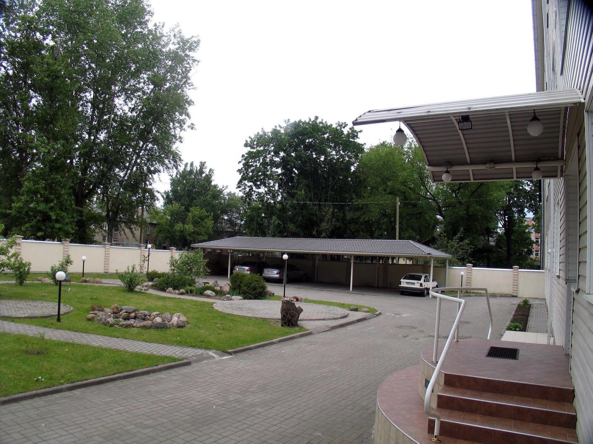 Duets Hotel Daugavpils Exterior photo